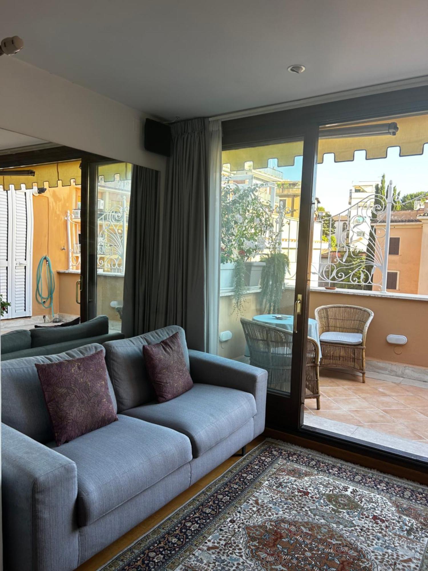 Apartamento La Finestra Su San Pietro Terrace And View Roma Exterior foto